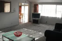 Riverside Townhouse with room for all the family, great location & WIFI - Wifi