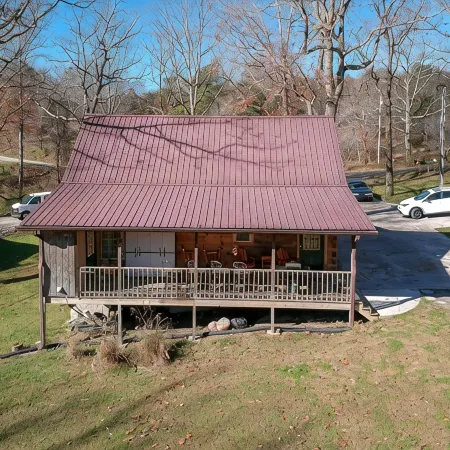 Valentine Drive Cabin 2