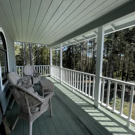 Peaceful Retreat with Ocean Views, Tall Pine Trees, and Beautiful Garden