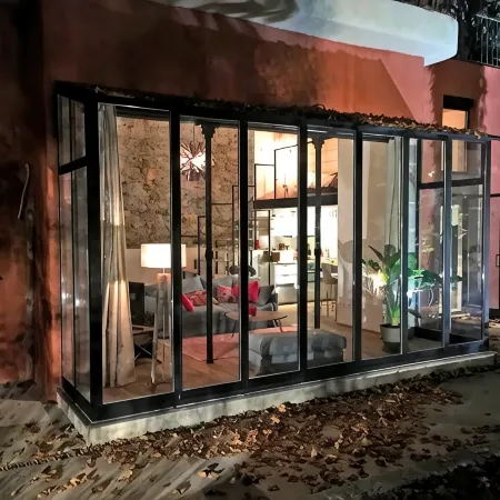Unique!! unusual! Charming apartment with large garden 10 m from the Royal Canal