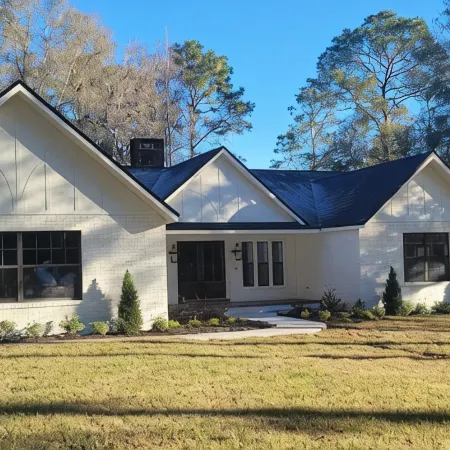 1 minute to WEC Ocala! Beautiful remodeled home