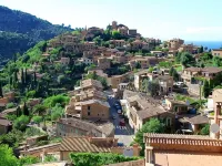 SA Volta de CA NóLIVER Deia Villa with New Pool & Sea and Mountain Views Hotels in Deia
