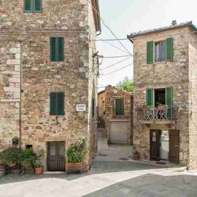 Il Borghetto - La Ghibellina Townhouse, private apartment with balcony Hotel Exterior