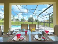 Beautiful villa, 7 bedroom, 6 bath home with private pool and game room. - petit déjeuner