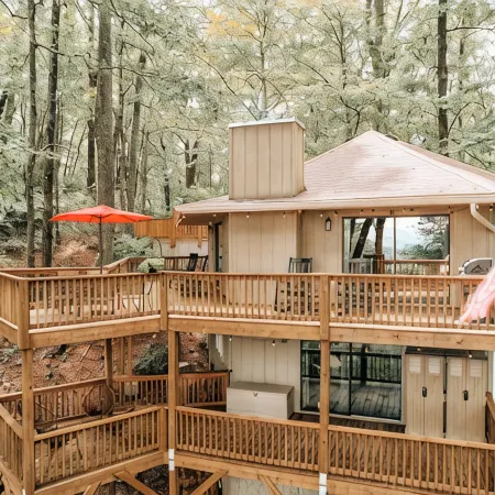 GUEST FAVORITE! Mountain Views, Golf, Hiking, Pickleball, FAMILY & PET Friendly