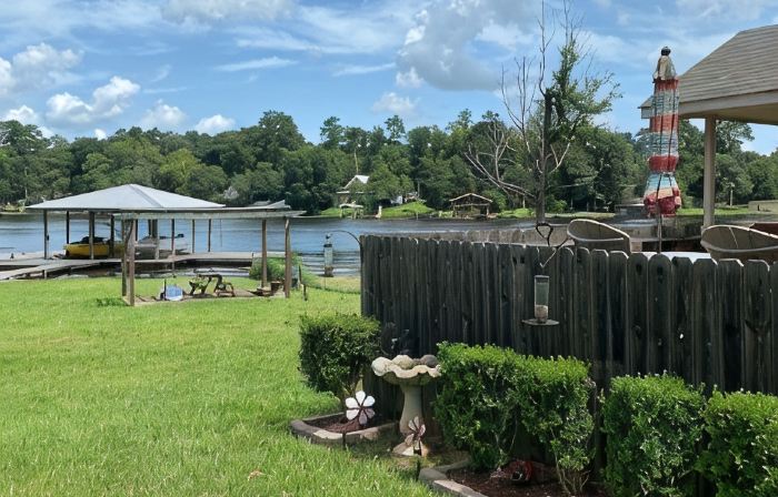 Ivanhoe is with out a doubt one of the best kept secrets in East Texas.