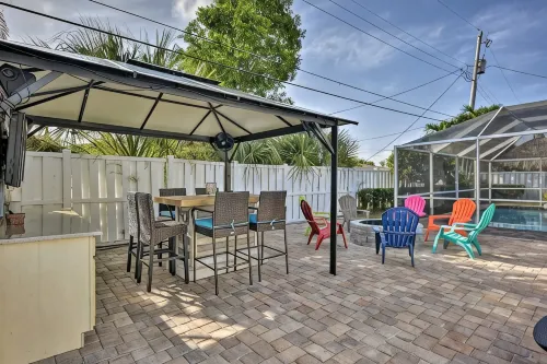 Cocoa Beach - Family/Pet Friendly 4BR 2BA Home with heated pool - อ่างจากุชชี่