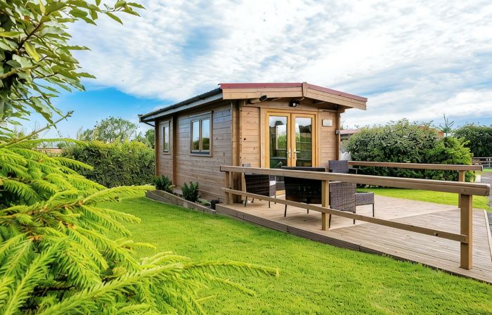New Cosy Lodge - Self Contained In Rural Location