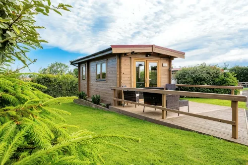 New Cosy Lodge - Self Contained In Rural Location - 4-Star