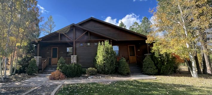 Relax and unwind in the White Mountains! Hotels in Show Low