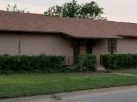 Spacious house with Wifi -- only 10 minutes from Hubbard Lake. Hotels in Stephens County