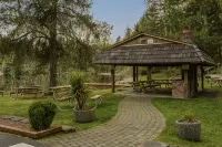 Lakefront Haven: Lakeland Village Golf! - 3-Star