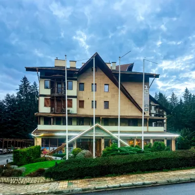 Hotel Iceberg Hotels near парк „Ботунец“