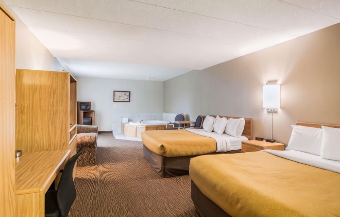 Econo Lodge Duluth Near Miller Hill Mall