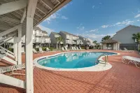 CapeSanBlas Bright, End Unit •Short Walk to Neighborhood Private Beach •2 Pools - 4-Star