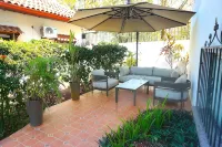 Elegant Tropical Villa  Retreat,Across the Street from Wonderful Tamarindo Beach - Villas