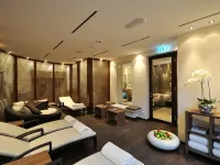 Sandglow Hotels in Husum