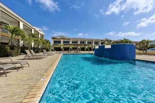 Stylish 2Br Aruba Condo Near Eagle Beach w/ Pools & Balcony - 沙灘