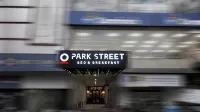 10 Park Street Hotel & Banquets