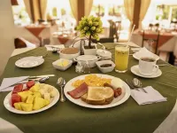 Nass Central Garden Hotel di Cuenca