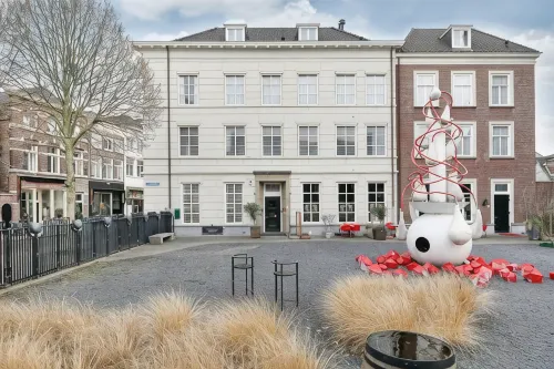 Boutique hotel Jeroen โรงแรม Butique จีเรอิน