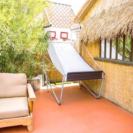 Near Strip, 14 Bedroom Sleeps 40, Huge Indoor/Outdoor Pools, Saunas,Jacuzzi /Spa