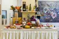 Piccolo Hotel - breakfast