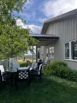 Cozy Country Bungalow about 5 minutes from Sylvan Lake! - Wifi