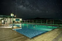 Hotel Grand Q Gorontalo - Pools