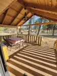 Charming 3-bedroom house with WiFi, AC in serene Necedah - 3 stjerner
