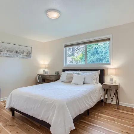 Entire home: Charming Home with Beautiful Yard