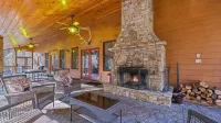 Luxury Creekside Lodge with Hot Tub & Game Room, Great for Large Groups! - Gym