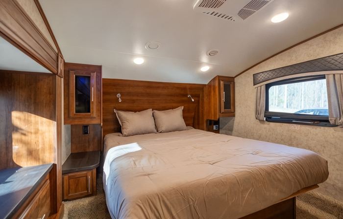 Luxury RV Retreat wd Firepit and Grille– Serene Wooded Stay Near Red River Gorge