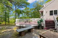 Spacious Lake House for Large Groups w Private Acre+ short path to Lake