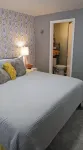 Chic 3/2 Private Firepit and Bunkroom Near Dwntn - 2-Star
