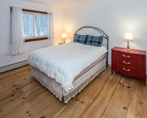 Merry Maple Getaway Hotels in Mendon