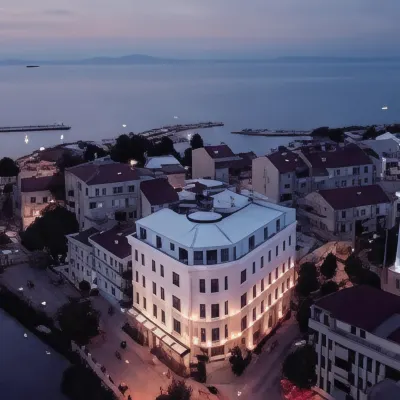 Mirart Hotel Boutique & Spa Yalova Отели рядом с достопримечательностью «Стадион им. Ататюрка»