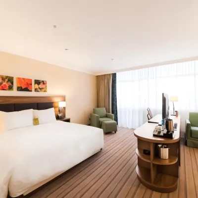 Hilton Garden Inn Krasnoyarsk (Хилтон Гарден Инн Красноярск) - С парковкой