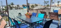 Beachwalker Inn & Suites - parking