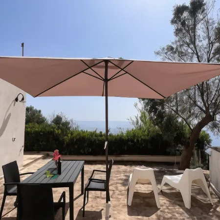 House overlooking the bay - Seaview