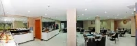 Grand Emir Hotel - parkir