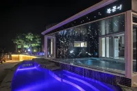Namhae Bokkongii Seesru Ocean View Poolvilla - Villas