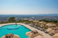 Castello Bonaria - Wine & SPA Resort Toscana - parcheggio