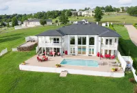 Lakehouse with private pool