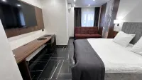 INVAIT PARK HOTEL - 3星級
