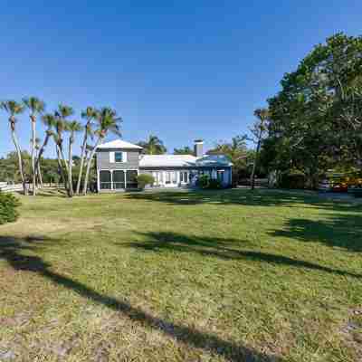 Beautiful Updated Siesta Key Condo,  Pool,  Beach, Fishing Pier in Sandy Cove 3 Hotel Exterior
