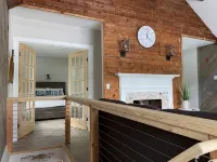 Waterfront Lakehouse Near Gillette Stadium, Central to Boston & Providence - 4-Star
