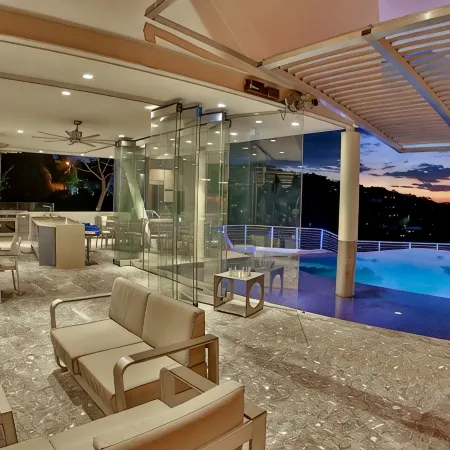 The Malinche Palace luxury villa with the stunning ocean view,close to the beach