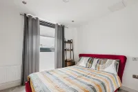 Beautiful 1 Bedroom Apartment with Parking in Gloucester Docks - فطور