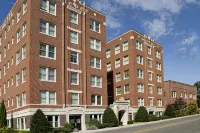 Discover downtown charm, just a 3-min drive to the fair! - appartements de vacances